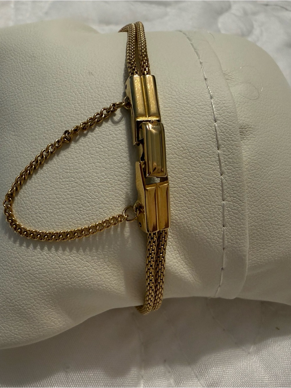 VINTAGE Lady Hamilton 14K Solid Gold & Diamonds Oval Bracelet Watch - Picture 5 of 5